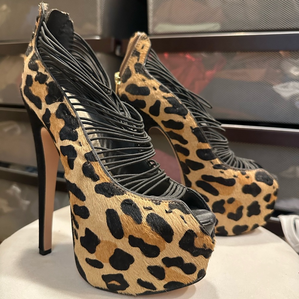 BEBE LEOPARD PLATFORM HEELS